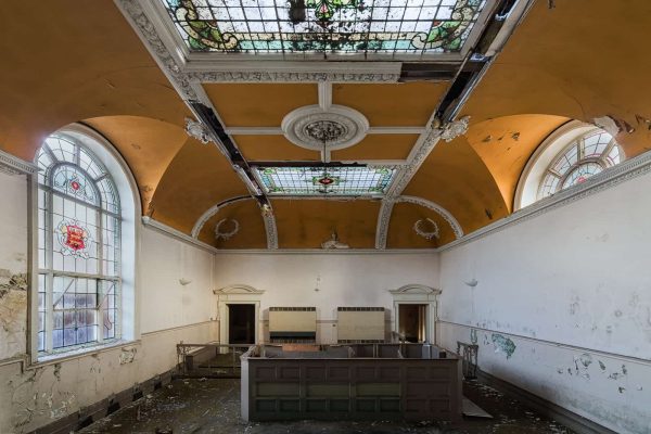 Edwardian Magistrates Court UK England Featured Image