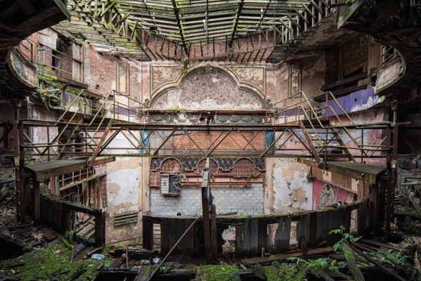 Crown Theatre England Featured Image