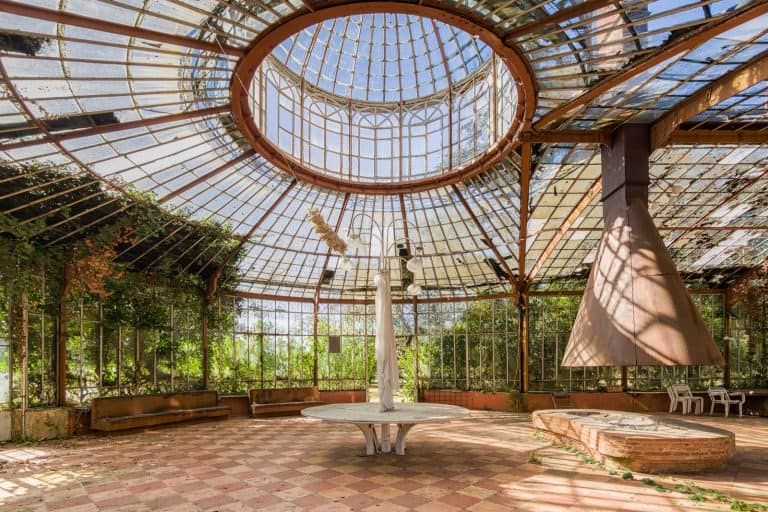 La Serre du Chirurgien France Featured Image