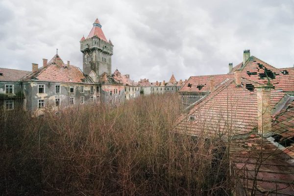 Little Noisy Army Barracks Hungary Featured Image