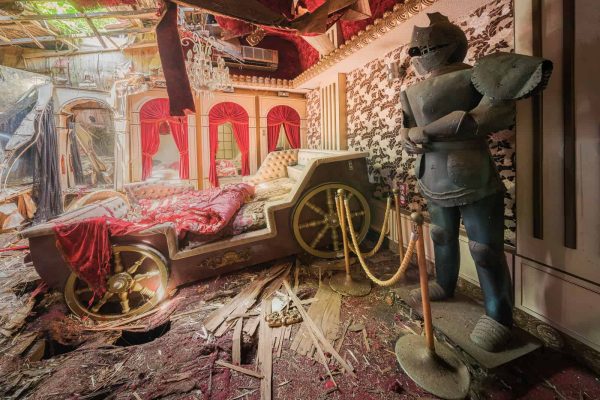 Fuurin Motel Annie Chapman Love Hotel Japan Featured Image