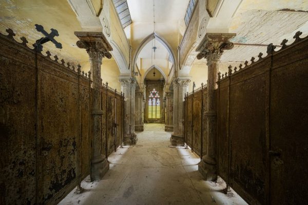 Ancient Mourning Hall Germany Featured Image