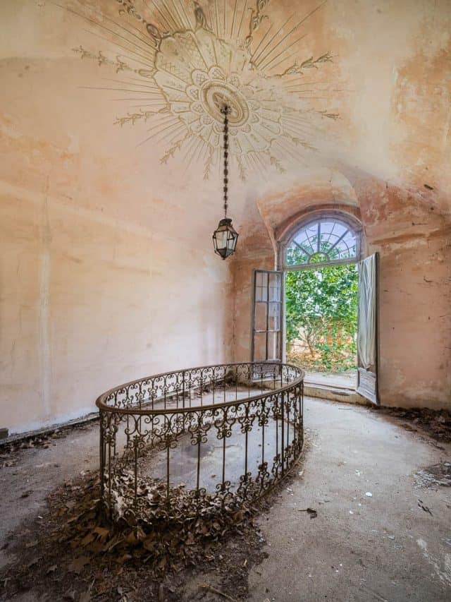 Abandoned Country Villa In Italy