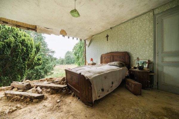 Polly Pocket House La Maison Sans Facade France Featured Image