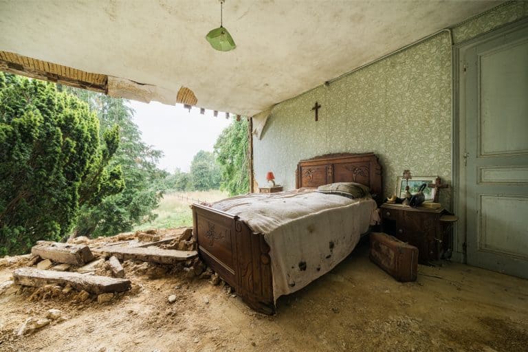 Polly Pocket House La Maison Sans Facade France Featured Image